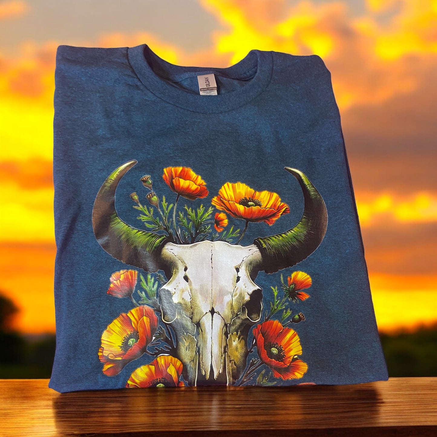 T-shirt bleu minuit crâne et fleur
