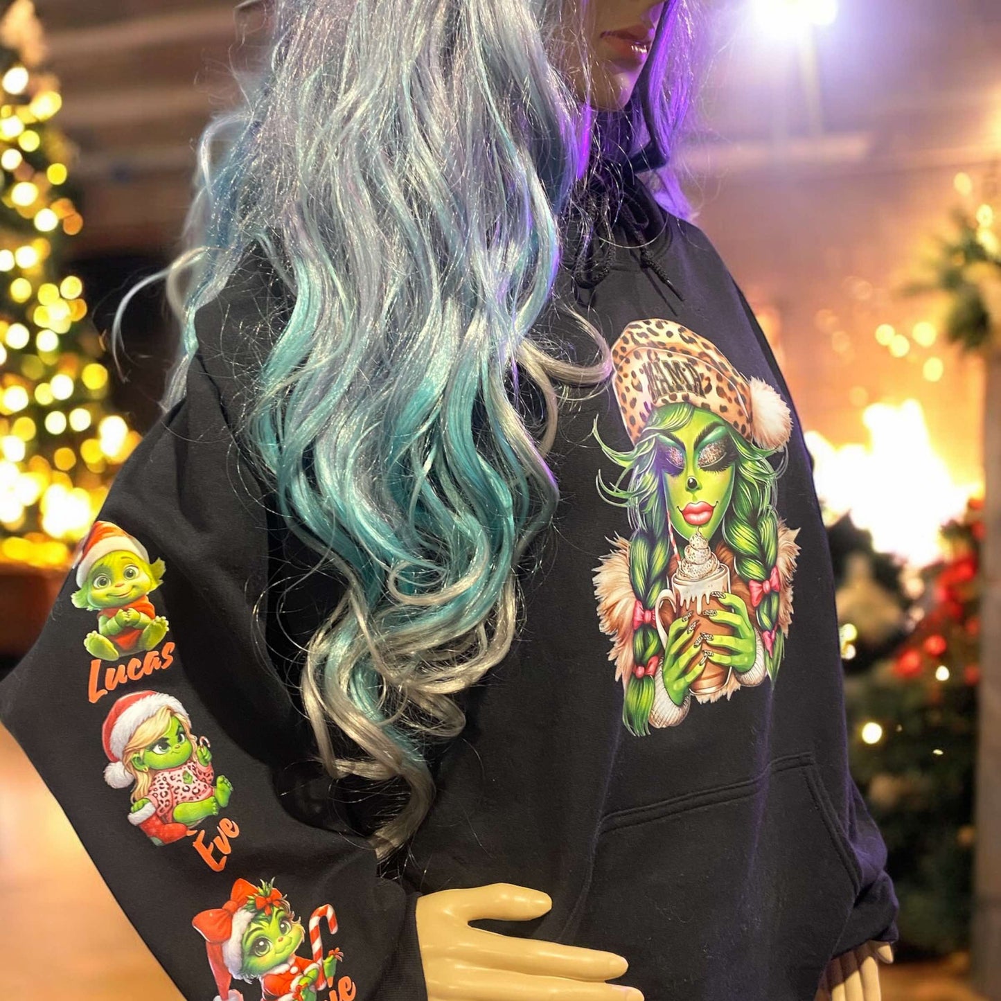 hoodie grinchy mama à personnaliser
