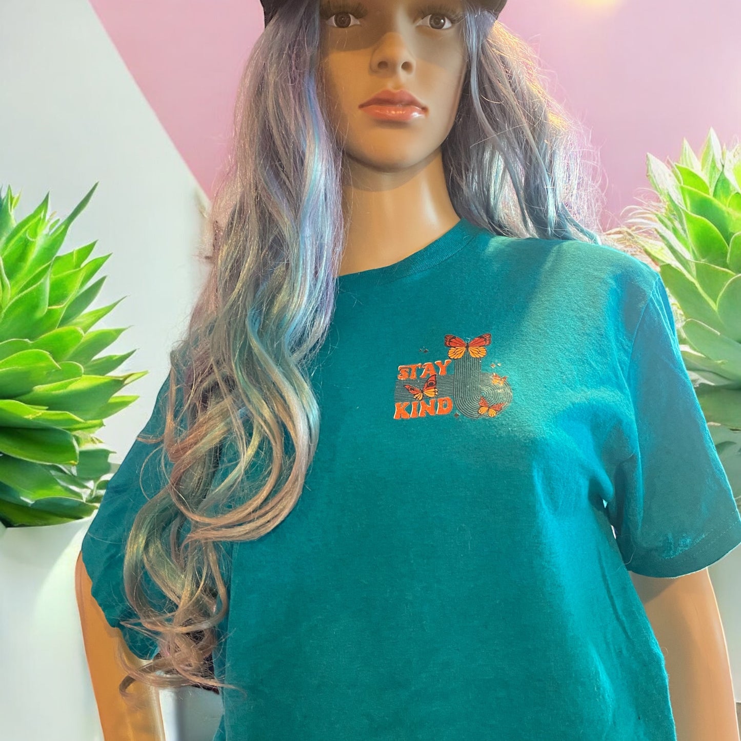 T-shirt stay kind