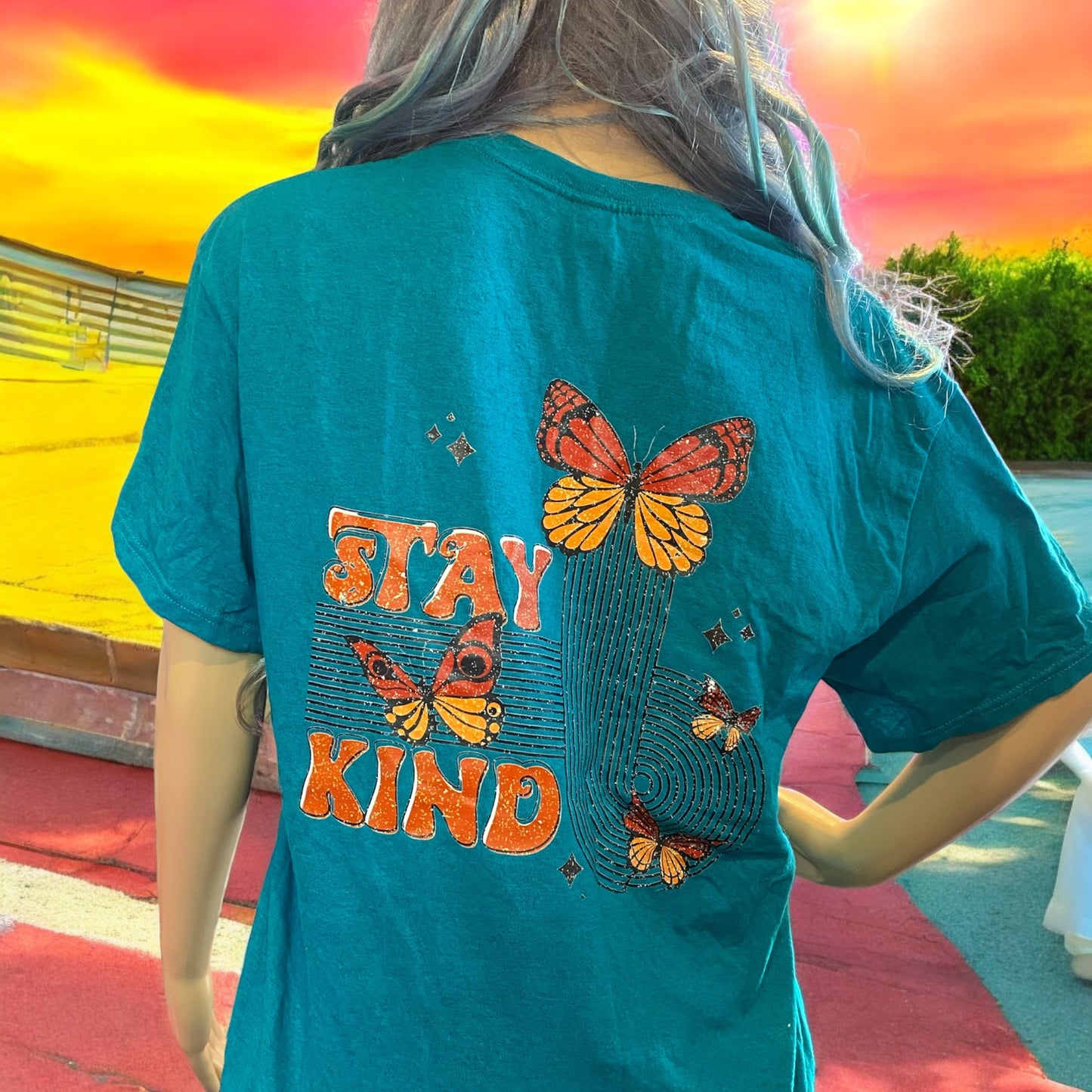 T-shirt stay kind