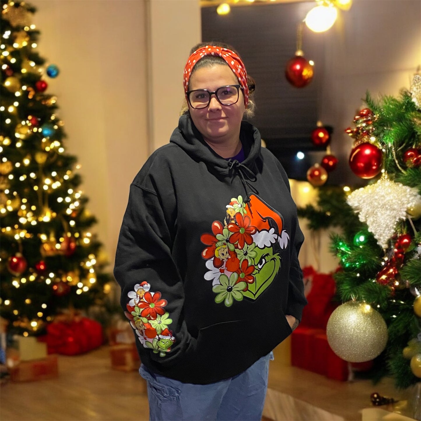 Hoodie grinch avec inprimé sur manche