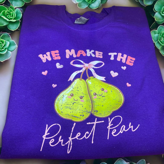 Col rond mauve we make thé perfect pear